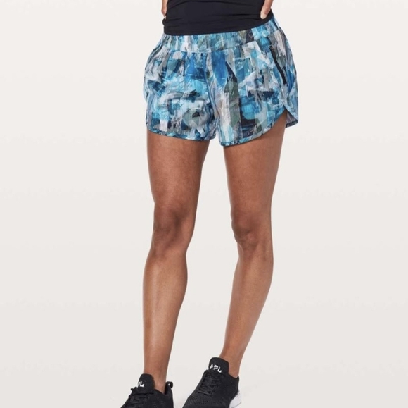 lululemon athletica TRACKER Blue Multi-Color Athletic Shorts - Picture 4 of 5